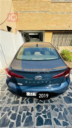 هیوندای ئەلەنترا